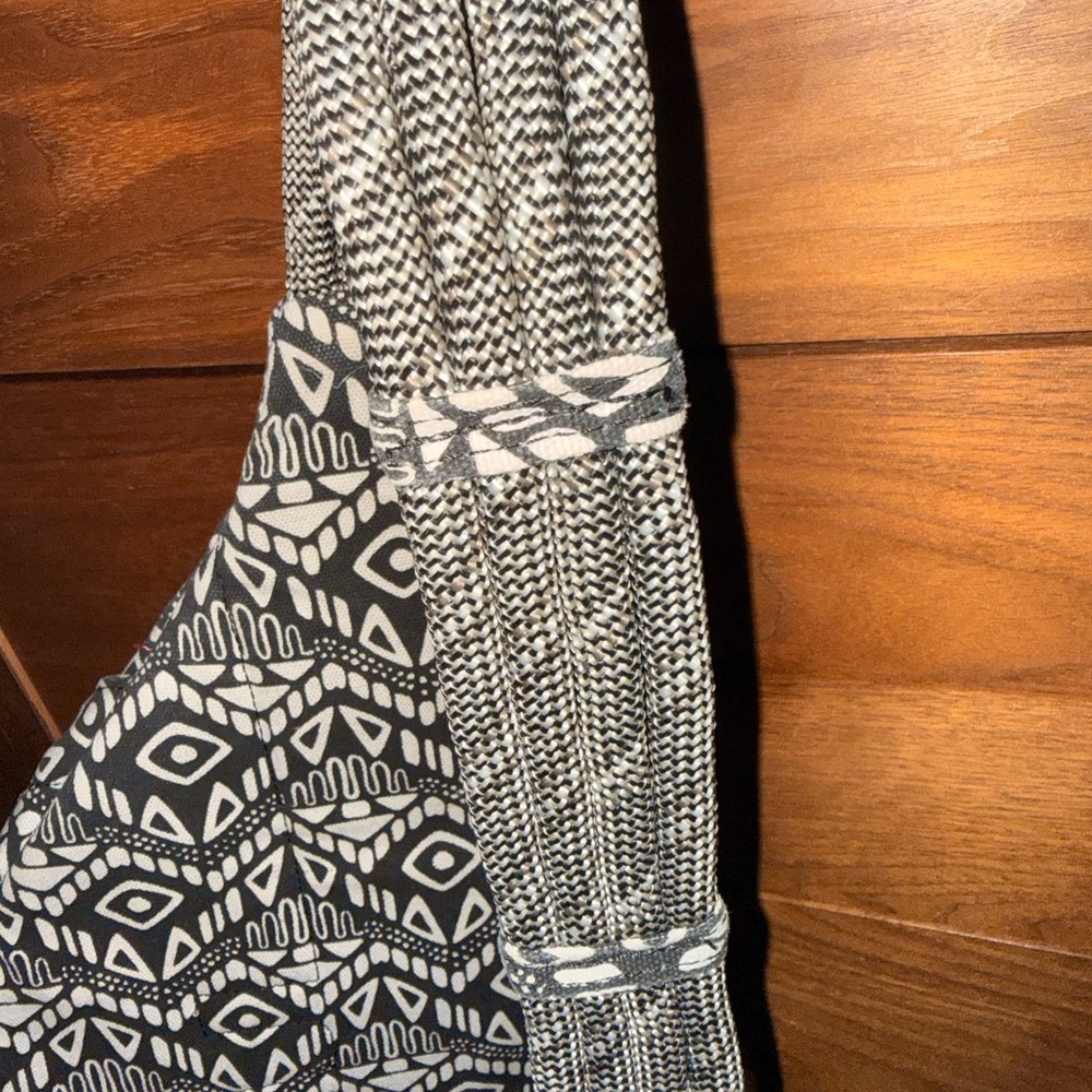 KAVU Original Rope Crossbody Bag ~ Tile Maze - Picture 13 of 14